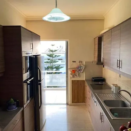 Apartman διαμέρισμα στο κέντρο με ιδιωτικό Parking Hriszí Aktí Haniá